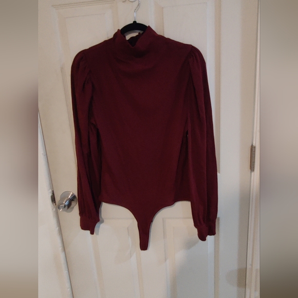 Madewell Tops - Maroon Madewell Mock Neck Puff Sleeve Bodysuit